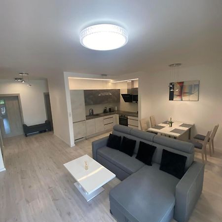 Apartman S Terasou Zvolen Luaran gambar