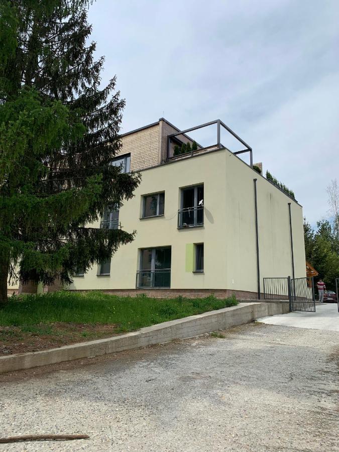 Apartman S Terasou Zvolen Luaran gambar