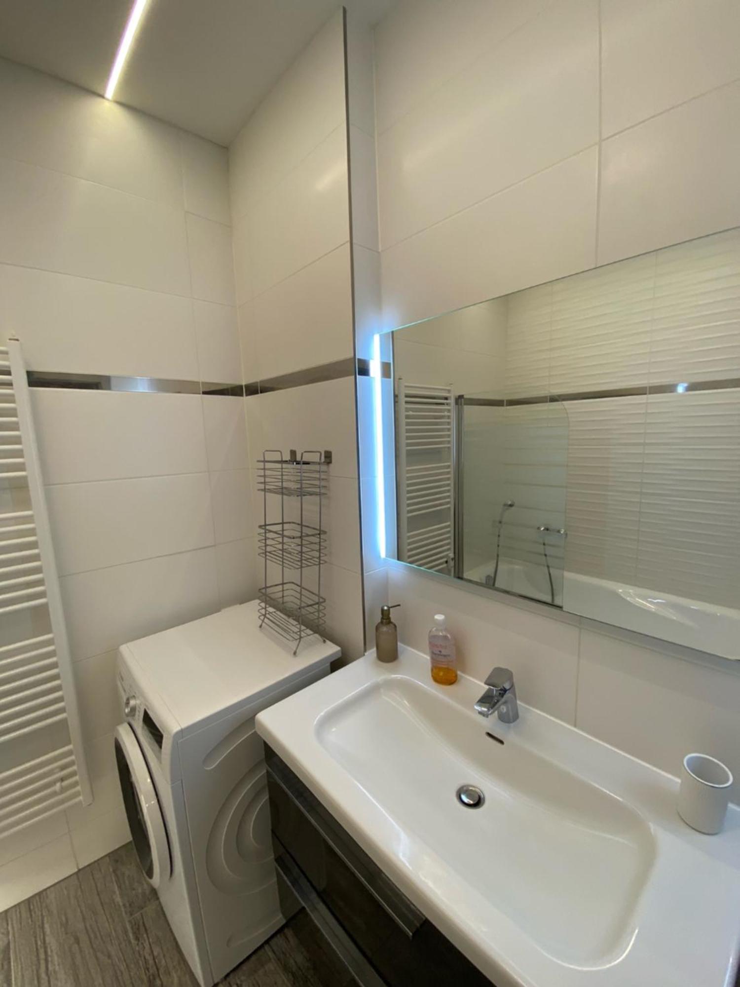 Apartman S Terasou Zvolen Luaran gambar